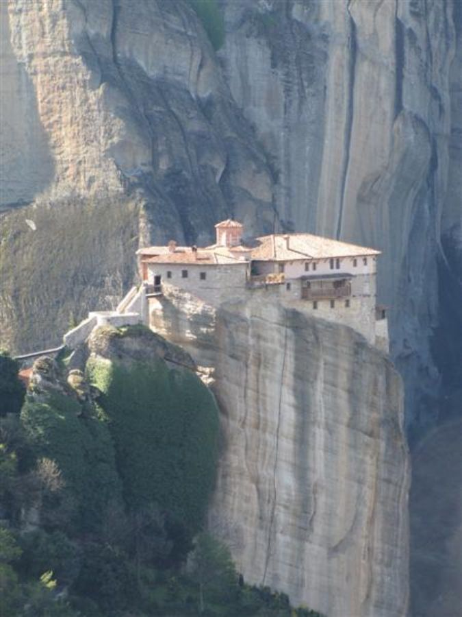 מטאורה והמנזרים התלויים